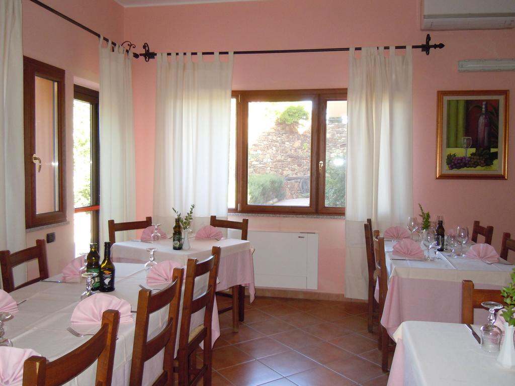 Il Castello Hotel Villaputzu Eksteriør billede