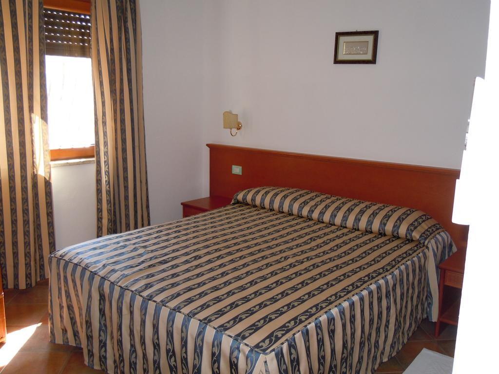 Il Castello Hotel Villaputzu Værelse billede