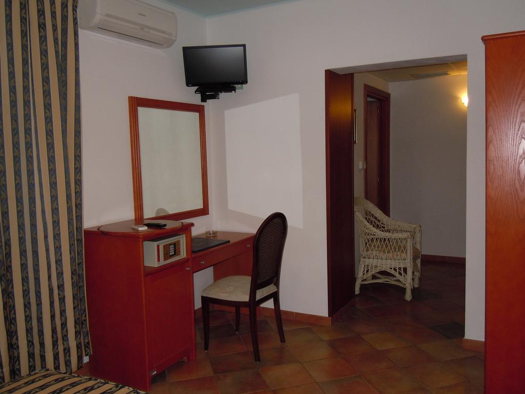Il Castello Hotel Villaputzu Værelse billede