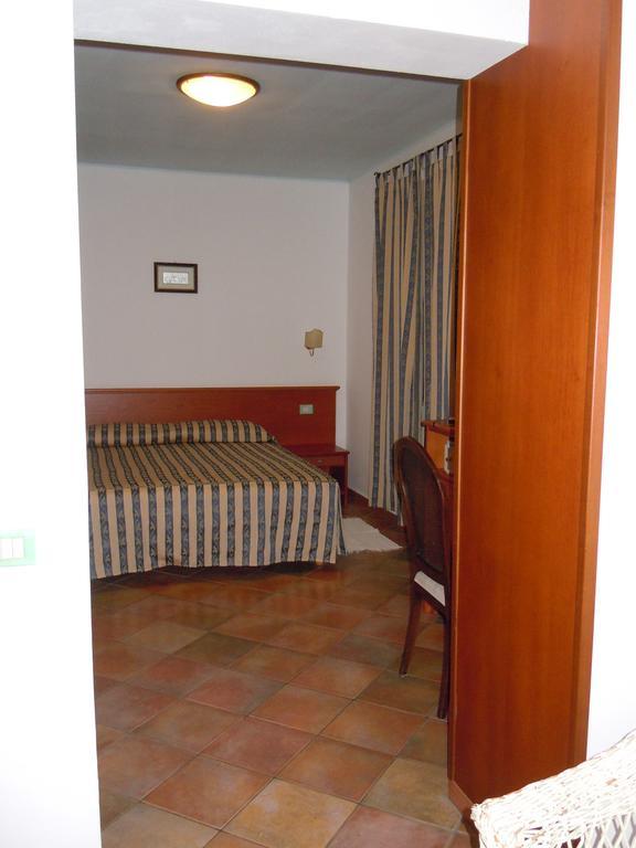 Il Castello Hotel Villaputzu Eksteriør billede