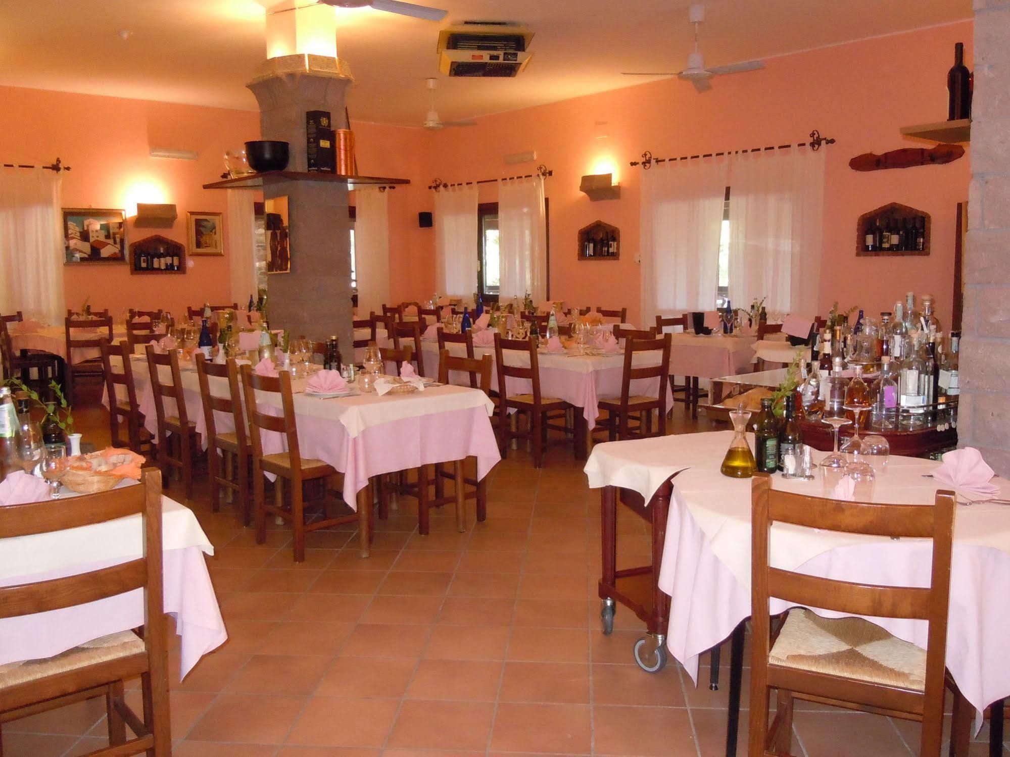 Il Castello Hotel Villaputzu Eksteriør billede